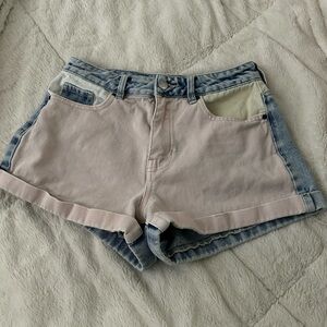 These cute pacsun color block jean shorts!